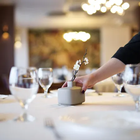 Hotel Montana Spa Otel 4*